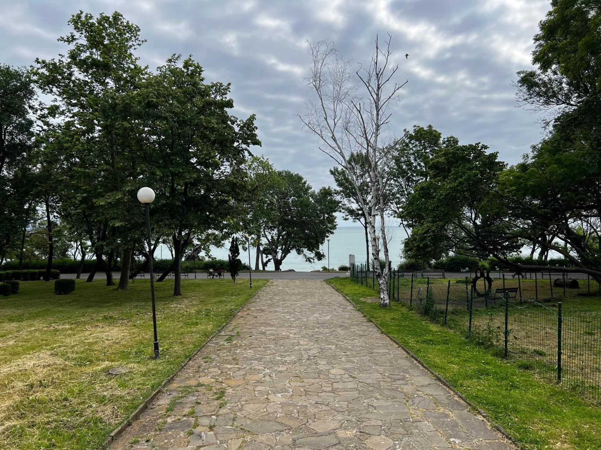 Lovely 1Bd Flat Near The Sea Garden By Flat Mаnаger Burgas Zewnętrze zdjęcie